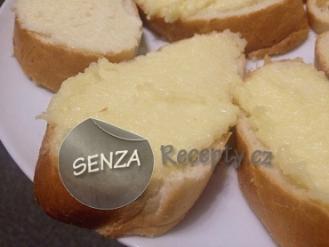 Česneková sýrová pomazánka