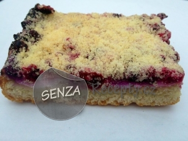 Borůvkový koláč s tvarohem a drobenkou