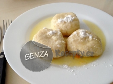 Kynuté knedlíky s ovocem